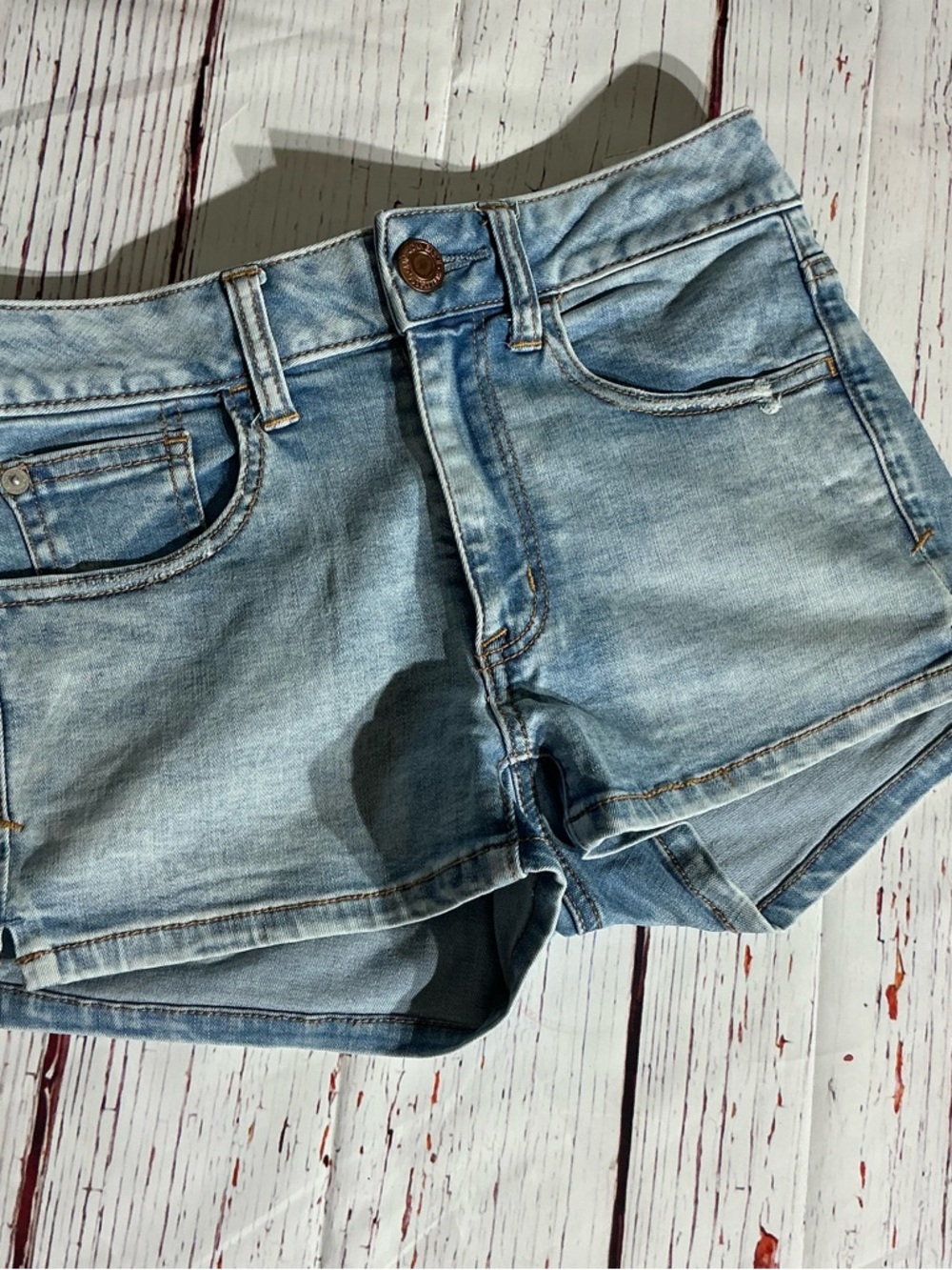 American Eagle Outfitters Sz 2 Light Blue Denim Shorts